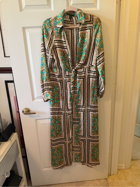 Forever 21 Sweaters - Forever 21 Teal, Gold and Black Printed Maxi Shirt Dress